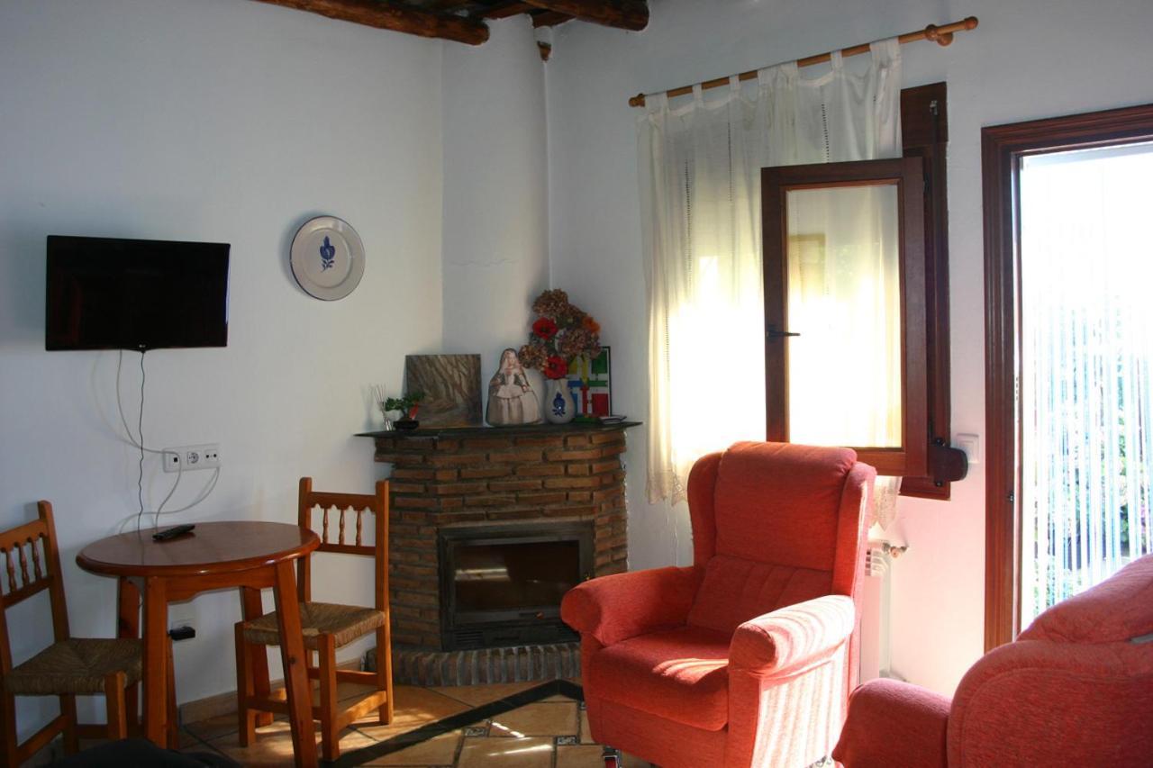 Apartamentos Y Casas Rurales Las Terrazas De La Alpujarra 부비온 외부 사진