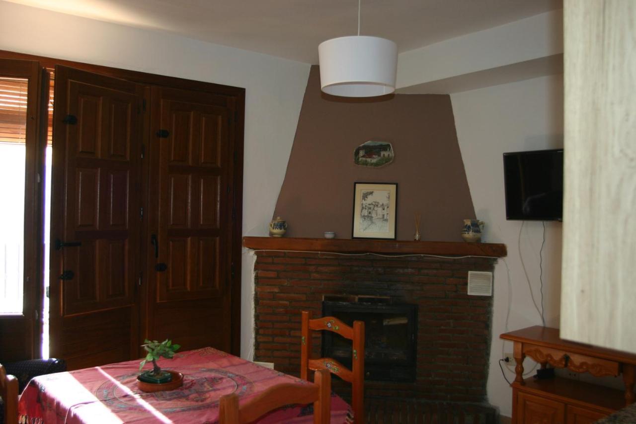 Apartamentos Y Casas Rurales Las Terrazas De La Alpujarra 부비온 외부 사진
