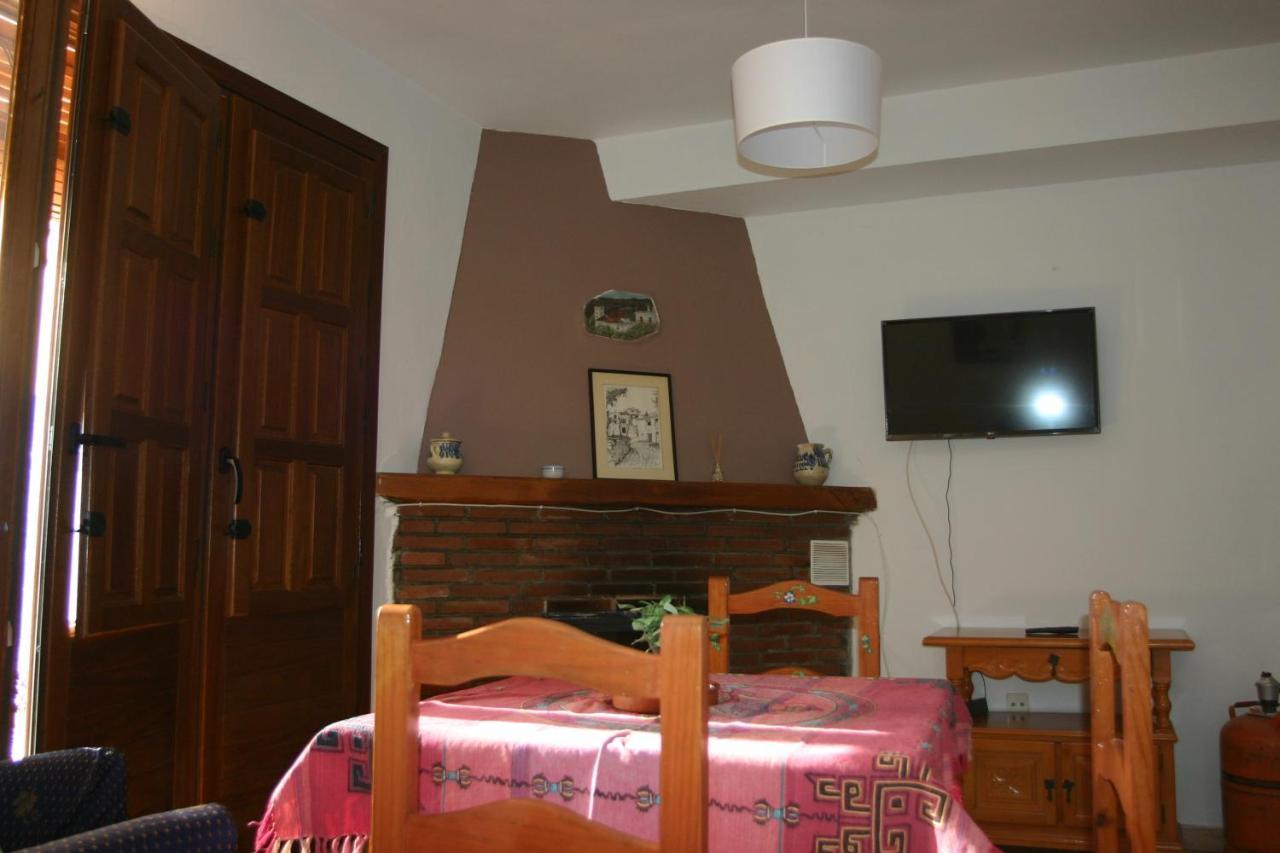Apartamentos Y Casas Rurales Las Terrazas De La Alpujarra 부비온 외부 사진